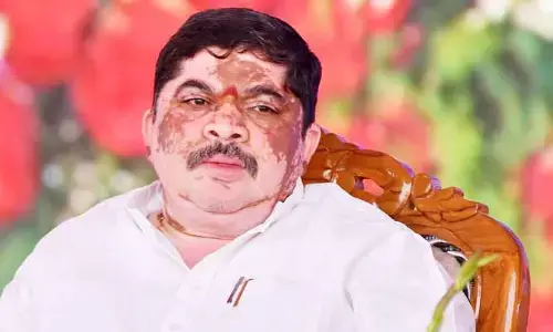 Minister Ponnam: ప్రయాణికులను ఇబ్బంది పెడితే బస్సులు సీజే.. మంత్రి పొన్నం వార్నింగ్