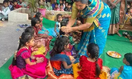 Bhogi Pallu: భోగి పళ్ళు పిల్లల తలపై పోయడానికి కారణమేంటో తెలుసా..  పురాణాలు ఏం చెబుతున్నాయంటే?