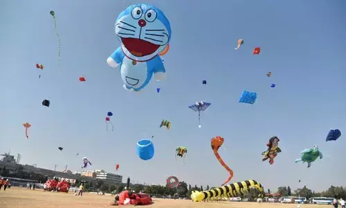 International Kite Festival : హైదరాబాద్ లో మూడు రోజులపాటు అంతర్జాతీయ కైట్ ఫెస్టివల్