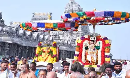 Yadagirigutta : వేణుగోపాలుడిగా యాదగిరిశుడు
