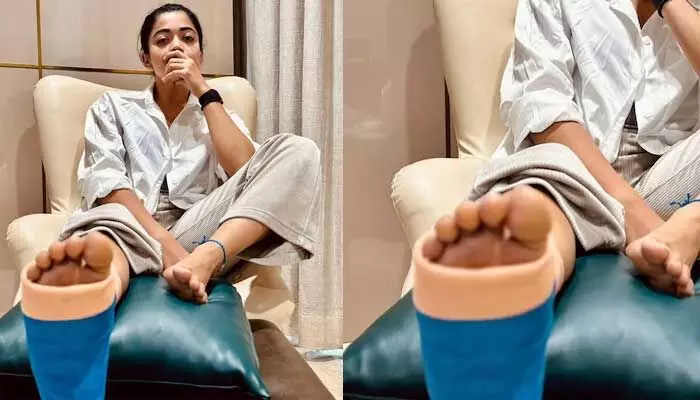 Rashmika Mandanna: నా కొత్త ఏడాది గాయంతో మొదలైంది.. బెడ్పై రష్మిక మందన.. వైరల్గా మారిన పోస్ట్ Rashmika Mandanna: నా కొత్త ఏడాది గాయంతో మొదలైంది.. బెడ్పై రష్మిక మందన.. వైరల్గా మారిన పోస్ట్