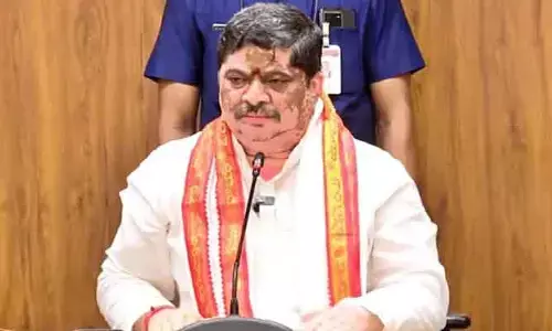 Ponnam Prabhakar : కరీంనగర్ నుంచి తిరుపతికి ప్రతిరోజూ ట్రైన్ నడపండి : కేంద్రమంత్రికి పొన్నం ప్రభాకర్ లేఖ