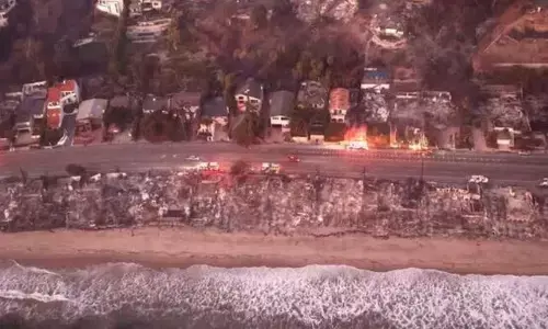 Los Angeles wildfires: లాస్ ఏంజెల్స్ లో కార్చిచ్చు.. 16 కు చేరిన మృతుల సంఖ్య