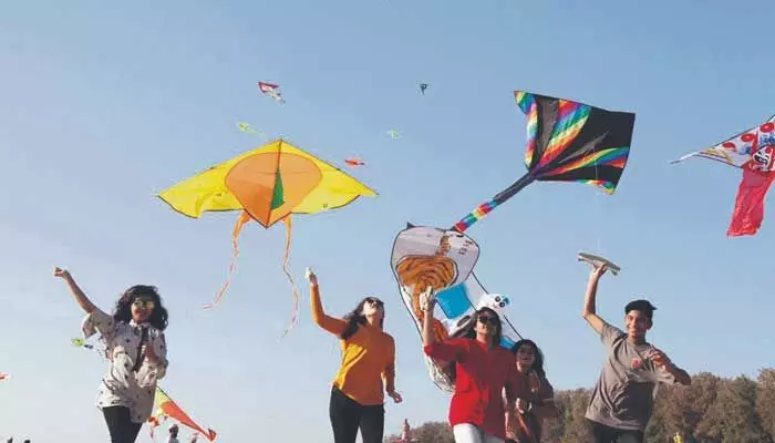 Kite festival: ఇకపై గ్రామాల్లోనూ పతంగుల పండగ! Kite festival: ఇకపై గ్రామాల్లోనూ పతంగుల పండగ!