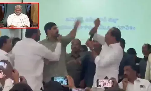 padi vs sanjay: స్పీకర్ వద్దకు చేరిన పాడి కౌశిక్ రెడ్డి వ్యవహారం