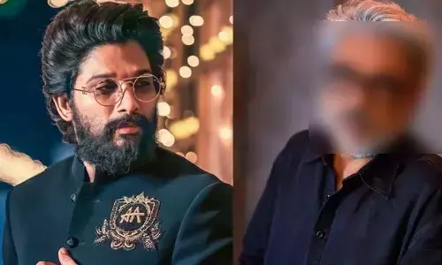 Allu Arjun: బాలీవుడ్‌లోకి ఎంట్రీ ఇవ్వబోతున్న ఐకాన్ స్టార్.. ఏకంగా ఆ హిట్ డైరెక్టర్‌తో సినిమా..?