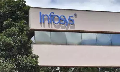 Infosys: ఉద్యోగులకు ఇన్ఫోసిస్ తీపి కబురు.. ఫిబ్రవరి నుంచి వారికి వేతనాలు పెంపు
