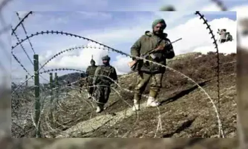 J&K News : జమ్మూ కాశ్మీర్ లో పేలుళ్లు... ఆరుగురు జవాన్లకు గాయాలు