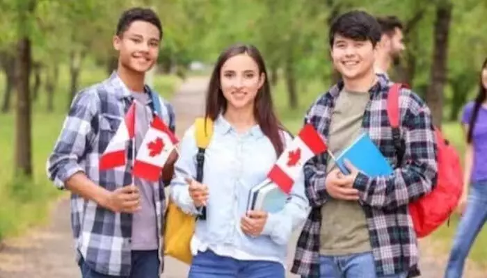 canada: విదేశీ ఉద్యోగులకు కెనడా గుడ్ న్యూస్.. ఓడబ్లూపీ రూల్స్ సడలింపు canada: విదేశీ ఉద్యోగులకు కెనడా గుడ్ న్యూస్.. ఓడబ్లూపీ రూల్స్ సడలింపు