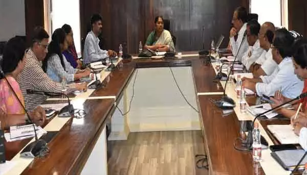 Minister Seethakka : బడ్జెట్ ను సద్వినియోగం చేసుకోండి : మంత్రి సీతక్క Minister Seethakka : బడ్జెట్ ను సద్వినియోగం చేసుకోండి : మంత్రి సీతక్క