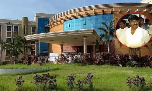 Kadapa: కలెక్టరేట్ వద్ద ఉద్రిక్తత.. బీటెక్ రవి అనుచరుల హల్ చల్