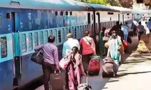 Shocking Video: రైలులో ఆదమరిస్తే అది హాంఫట్..!