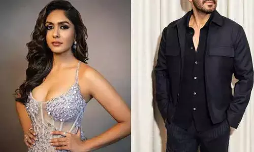 Mrunal Thakur: క్రేజీ సీక్వెల్‌‌తో రాబోతున్న మృణాల్.. స్టార్ హీరో సరసన గోల్డెన్ ఛాన్స్ కొట్టేసిందిగా!