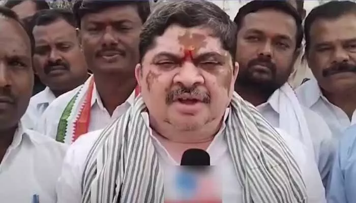 Minister Ponnam: బీఆర్ఎస్ నేతల్లారా.. ముక్కు నేలకు రాయండి: మంత్రి పొన్నం హాట్ కామెంట్స్ Minister Ponnam: బీఆర్ఎస్ నేతల్లారా.. ముక్కు నేలకు రాయండి: మంత్రి పొన్నం హాట్ కామెంట్స్