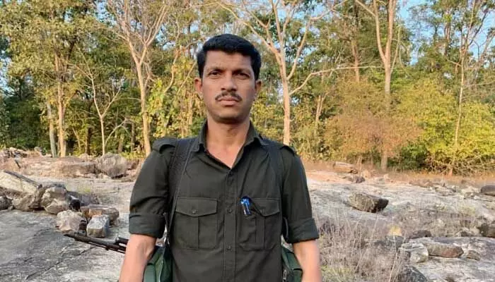 మావోయిస్టు పార్టీలో అంచంలంచెలుగా ఎదిగిన బడే చొక్కారావు.. ఆ జిల్లాల్లో గట్టి పట్టు మావోయిస్టు పార్టీలో అంచంలంచెలుగా ఎదిగిన బడే చొక్కారావు.. ఆ జిల్లాల్లో గట్టి పట్టు