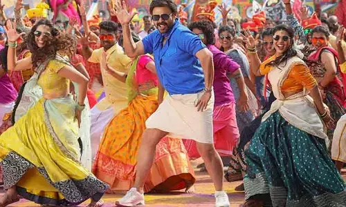 Venkatesh: ఈ సారి తొడల్లో సిక్స్ ప్యాక్ చూపించాను అంటూ షాకింగ్ కామెంట్స్ చేసిన వెంకీ మామ