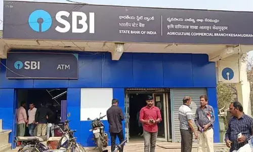 SBI: ఎస్‌బీఐ ఖాతాదారులకు సువర్ణావకాశం.. కళ్లు చెదిరిపోయే ఇన్సూరెన్స్ కవరేజీ స్కీమ్