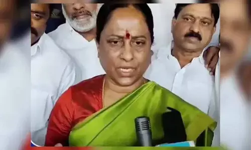 Konda Surekha: కేటీఆర్.. మా ప్రభుత్వం మైనారిటీలో లేదు: కొండా సురేఖ స్ట్రాంగ్ కౌంటర్