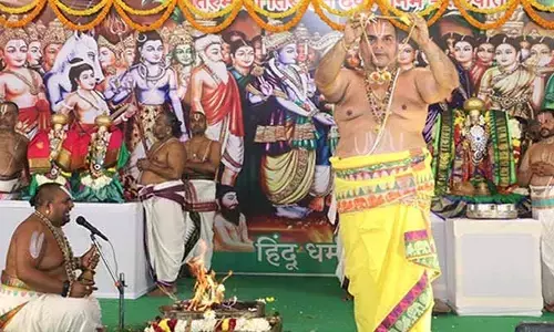 Uttar Pradesh:మహా కుంభమేళాలో వైభవంగా శ్రీ శ్రీనివాస కళ్యాణం