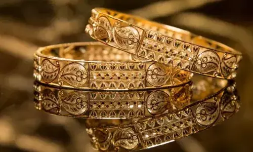 Gold Price: బంగారంపై బడ్జెట్ పిడుగు.. ఇప్పుడే కొనడం బెటరా.. కొంత కాలం ఆగాల్సిందేనా?