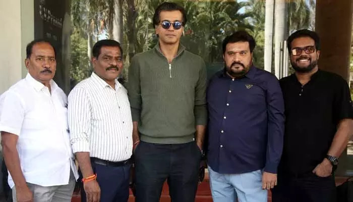 ఆసక్తికరంగా ఐడెంటిటీ తెలుగు ట్రైలర్.. ఆసక్తికరంగా ఐడెంటిటీ తెలుగు ట్రైలర్..