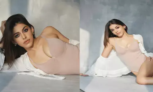 Alaya F: హీటేక్కిస్తున్న అలయా ఎఫ్ .. స్టన్ అయ్యేలా హాట్ ఫోజులతో ఫోటోలు