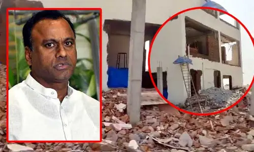 MLA కోమటిరెడ్డి క్యాంప్ ఆఫీస్ కూల్చివేత.. కారణం తెలిస్తే షాకవ్వాల్సిందే! (వీడియో)