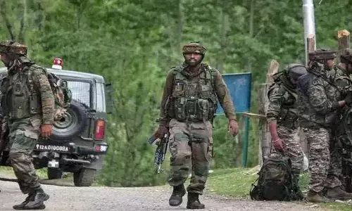Jammu kashmir: జమ్మూ కశ్మీర్‌లో ఎదురు కాల్పులు.. ఓ సైనికుడి మృతి