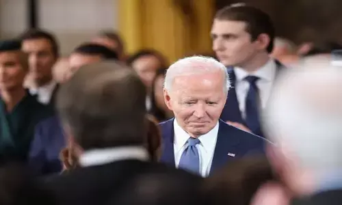 Biden: కార్యాలయాన్ని మాత్రమే వీడాం.. పోరాటాన్ని కాదు..