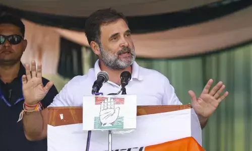 Rahul Gandhi: న్యాయం చేయండి.. రాహుల్ గాంధీ వల్ల రూ.250 నష్టపోయా..