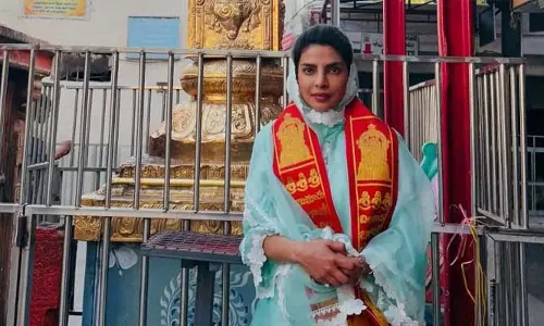 Priyanka Chopra : చిలుకూరి ఆలయంలో ప్రియాంకా చోప్రా