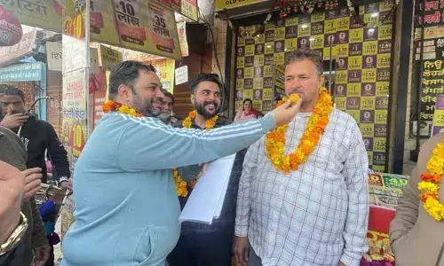 Lottery Jack Pot : రూ.10 కోట్ల లాటరీ జాక్ పాట్ కొట్టిన లారీ డ్రైవర్