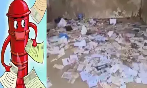 Postal Negligency : షాకింగ్..పాడుబడ్డ ఇంట్లో ఉత్తరాలు..పోస్టల్ శాఖ నిర్వాకం