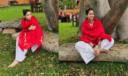 Srinidhi Shetty: పెళ్లికాకుండానే పాపిట బొట్టుతో దర్శనమిచ్చిన యంగ్ బ్యూటీ.. నా లవ్ ఎఫైర్ అంటూ పోస్ట్