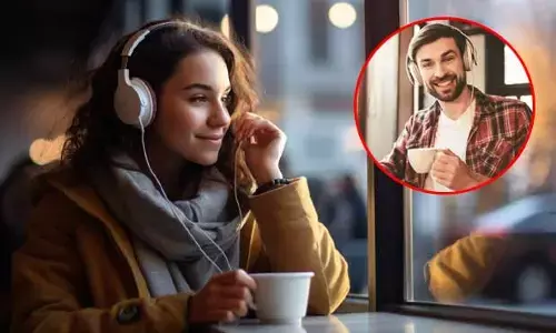 Coffee with music : కాఫీ సిప్ చేస్తూ.. మ్యూజిక్ వింటూ..