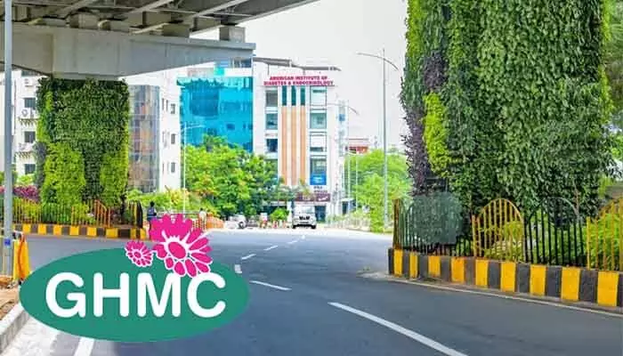 GHMC: బల్దియా పరిధిలో రోడ్ల నిర్వహణ యమ కాస్ట్లీ.. కి.మీ. రోడ్డుకు రూ.3.34 కోట్లు GHMC: బల్దియా పరిధిలో రోడ్ల నిర్వహణ యమ కాస్ట్లీ.. కి.మీ. రోడ్డుకు రూ.3.34 కోట్లు
