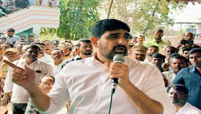 Padi Kaushik Reddy : తగ్గని పాడి కౌశిక్ రెడ్డి..గ్రామసభలో సర్కార్ పై ఫైర్ Padi Kaushik Reddy : తగ్గని పాడి కౌశిక్ రెడ్డి..గ్రామసభలో సర్కార్ పై ఫైర్