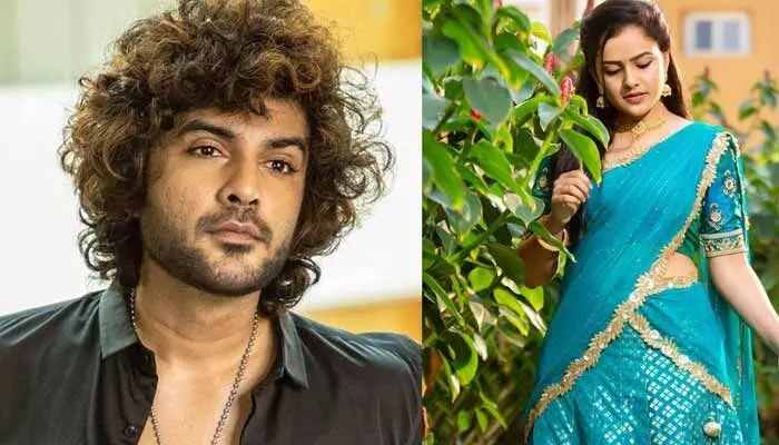 సిద్దు జొన్నలగడ్డతో వర్క్ చేయడం ఎలా ఉందని అడిగిన నెటిజన్.. బేబీ రియాక్షన్ ఇదే.. (పోస్ట్) సిద్దు జొన్నలగడ్డతో వర్క్ చేయడం ఎలా ఉందని అడిగిన నెటిజన్.. బేబీ రియాక్షన్ ఇదే.. (పోస్ట్)