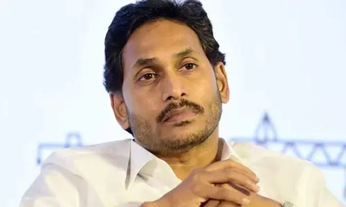 జగన్ పై ఎలక్షన్ కమిషన్ కేసు నమోదు?
