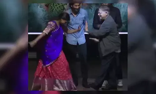Allu Aravind : మాస్ స్టెప్పులు వేసిన అల్లు అరవింద్