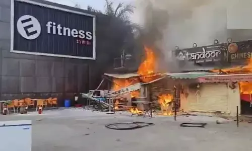 Fire Accident: నగరంలో భారీ అగ్ని ప్రమాదం.. ఎగిసిపడుతోన్న మంటలు