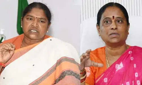 Ministers: సమస్యలను పెండింగ్‌లో ఉంచొద్దు.. ఎప్పటికప్పుడు మాకు చెప్పండి