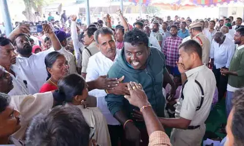 మా పేర్లు ఎందుకు లేవు...?