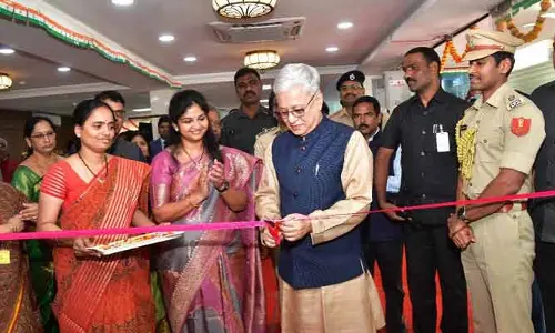 ఆర్‌పీవో కార్యాలయంలో ఎగ్జిబిషన్ ప్రారంభించిన గవర్నర్