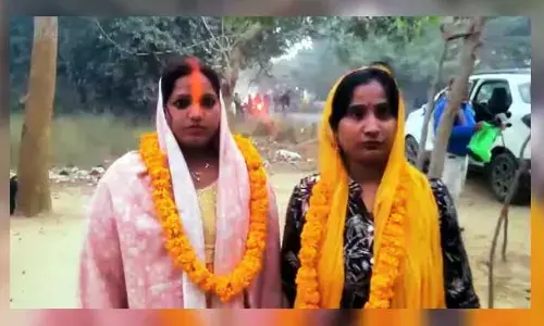 Viral News : వాళ్ళిద్దరు ట్రాన్స్ జెండర్స్ కాదు.. అయినా పెళ్లి చేసుకున్నారు.. కారణం తెలిస్తే షాక్ అవాల్సిందే!