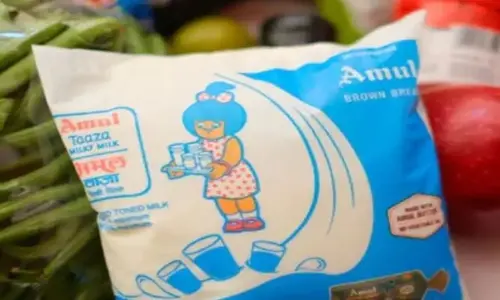 Amul: పాల ధరలు తగ్గించిన అమూల్.. అన్ని రకాలపైన రూ.1 తగ్గింపు