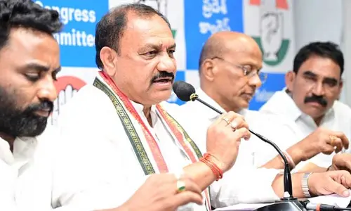 బండి సంజయ్ తక్షణమే పబ్లిక్‌గా సారీ చెప్పాలి.. మహేష్ కుమార్ గౌడ్ డిమాండ్