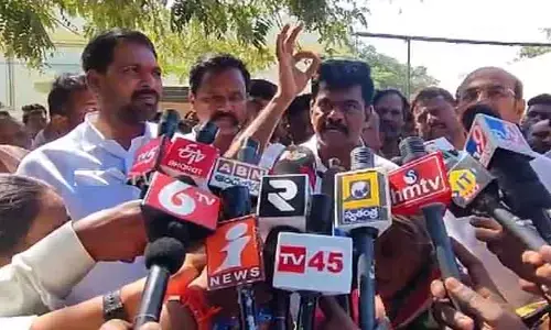 Former MP Gorantla : చంద్రబాబుపై మాజీ ఎంపీ గోరంట్ల తీవ్ర వ్యాఖ్యలు