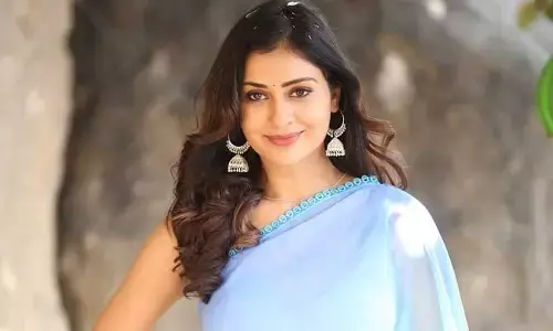 Payal Rajput : చీరలో పాయల్ అందాలు