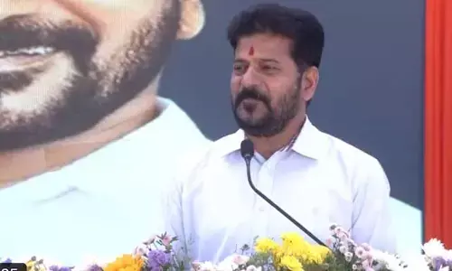 శభాష్ తెలంగాణ బిడ్డ..! ఉమెన్ క్రికెటర్ పై సీఎం రేవంత్ రెడ్డి ప్రశంసల వర్షం